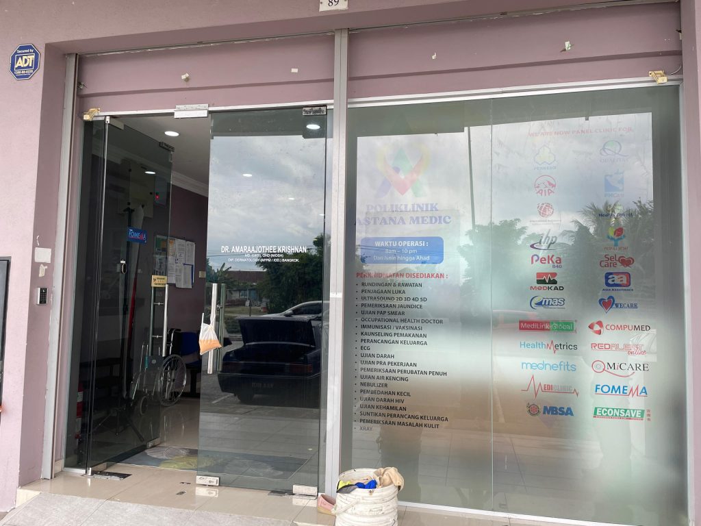 d1a01bb8-eb03-49f0-b075-38c8d3eca763 - TINTED RUMAH BANGUNAN PEJABAT TINTED BANGUNAN CERMIN TINGKAP SUBANG HEIGHTS