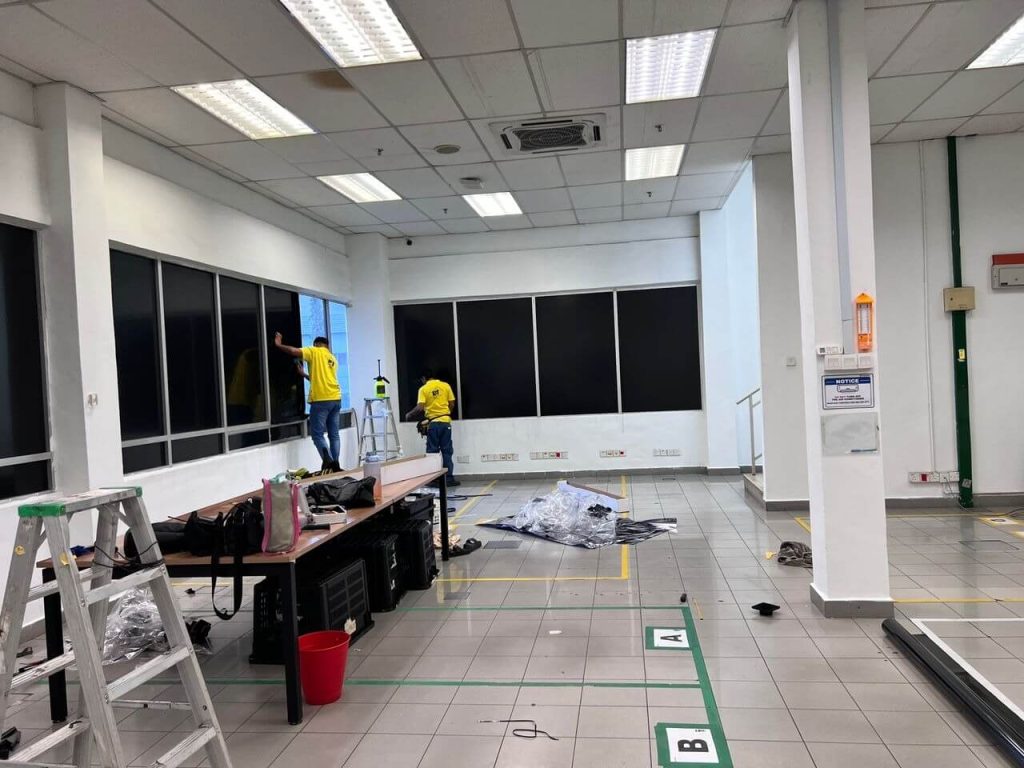 TINTED SEKOLAH CERMIN TINGKAP TAMAN TTDI JAYA
