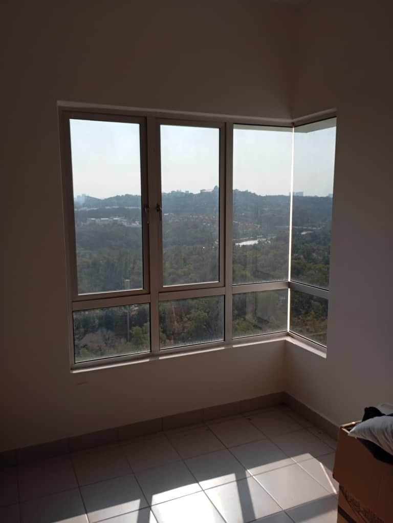 TINTED RUMAH BANGUNAN PEJABAT TERBAIK HULU LANGAT