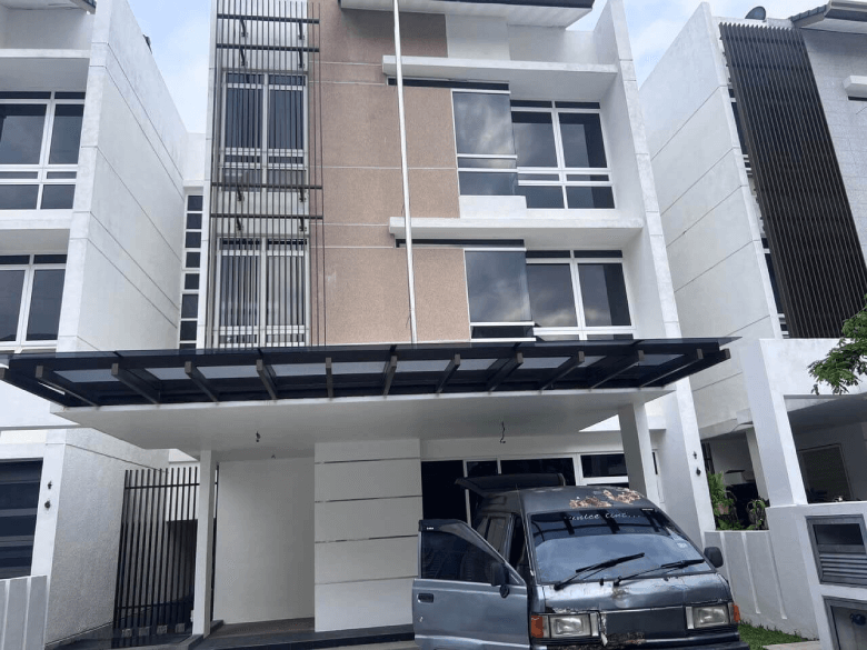 TINTED RUMAH BANGUNAN PEJABAT TERBAIK KUNDANG