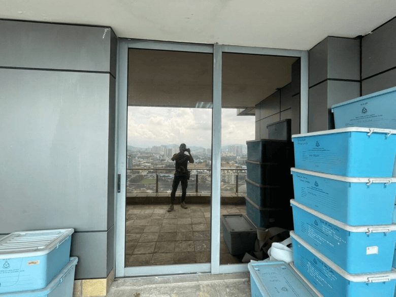 PILIHAN TERBAIK TINTED PEJABAT CERMIN TINGKAP PUNCAK ALAM