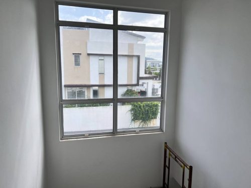 TINTED RUMAH BANGUNAN PEJABAT BANDAR RIMBAYU