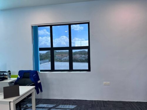 TINTED RUMAH BANGUNAN PEJABAT SEPANG 