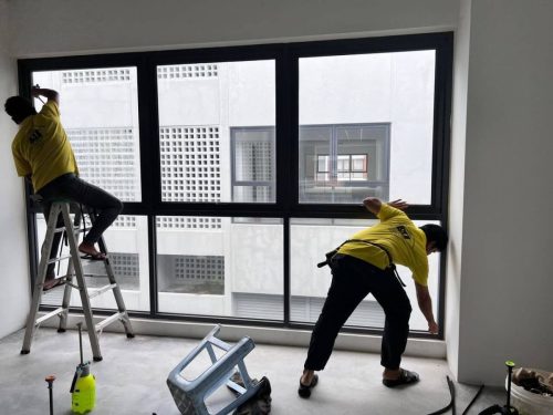 TINTED RUMAH BANGUNAN PEJABAT RAWANG