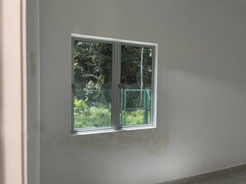 TINTED RUMAH BANGUNAN PEJABAT SEMENYIH 