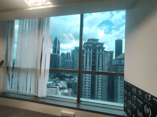 TINTED RUMAH BANGUNAN PEJABAT KELANA JAYA 