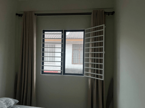 TINTED RUMAH BANGUNAN PEJABAT USJ HEIGHTS 
