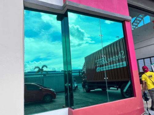 TINTED RUMAH BANGUNAN PEJABAT SIERRA MAS