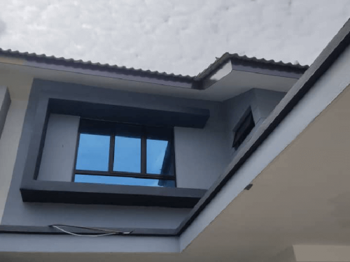 TINTED RUMAH BANGUNAN PEJABAT DAMANSARA KIM