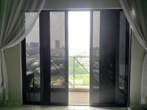 TINTED RUMAH BANGUNAN PEJABAT DENGKIL 