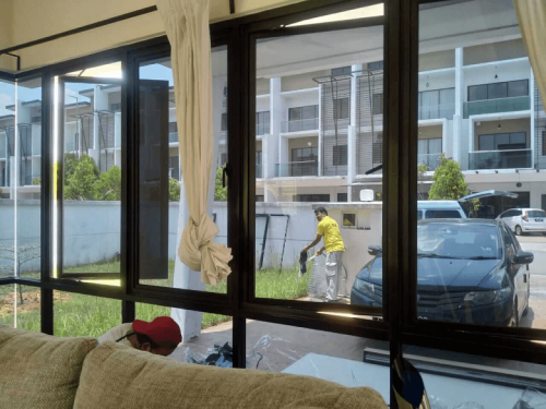 TINTED RUMAH BANGUNAN PEJABAT GLENMARIE 