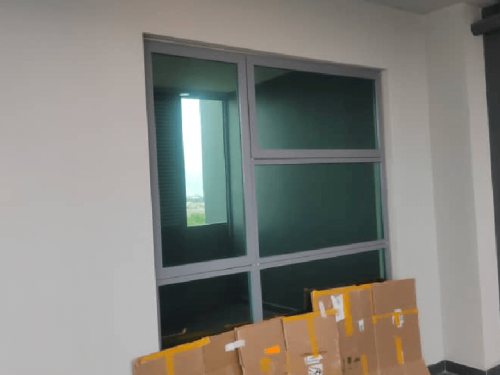 TINTED RUMAH BANGUNAN PEJABAT JENJAROM