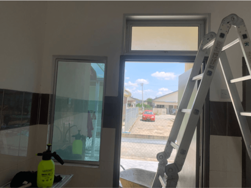 TINTED RUMAH BANGUNAN PEJABAT KAJANG 