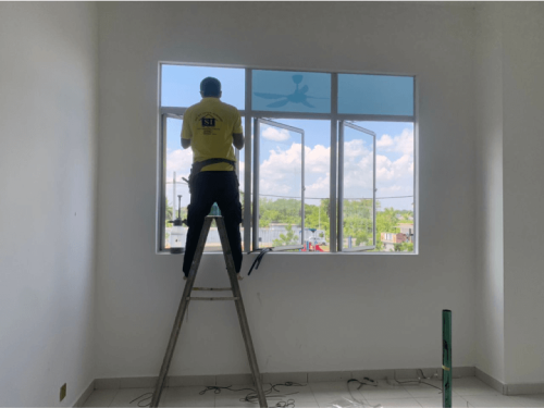 TINTED RUMAH BANGUNAN PEJABAT KAJANG 