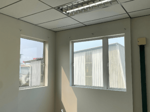 TINTED RUMAH BANGUNAN PEJABAT KOTA DAMANSARA