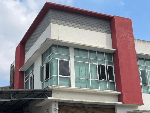 TINTED RUMAH BANGUNAN PEJABAT KOTA DAMANSARA