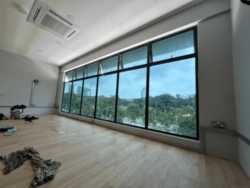 TINTED RUMAH BANGUNAN PEJABAT BATU ARANG