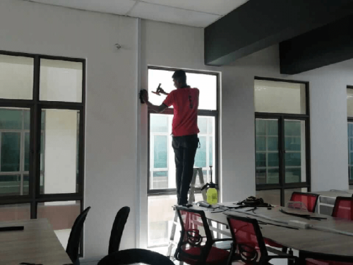 TINTED RUMAH BANGUNAN PEJABAT COUNTRY HEIGHTS 