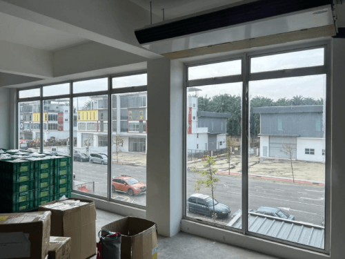 TINTED RUMAH BANGUNAN PEJABAT SETIA ALAM