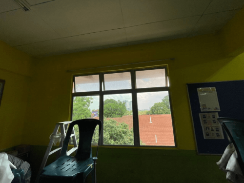 TINTED RUMAH BANGUNAN PEJABAT DAMANSARA INTAN