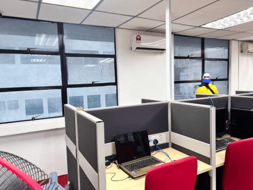 TINTED RUMAH BANGUNAN PEJABAT DAMANSARA INTAN 