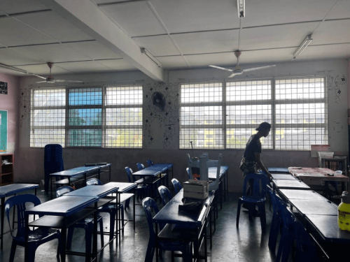 TINTED RUMAH BANGUNAN PEJABAT SUNGAI BULOH 