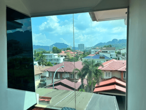 TINTED RUMAH BANGUNAN PEJABAT PORT KLANG