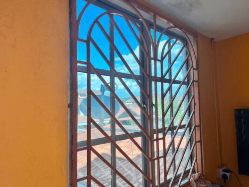 TINTED RUMAH BANGUNAN PEJABAT PORT KLANG