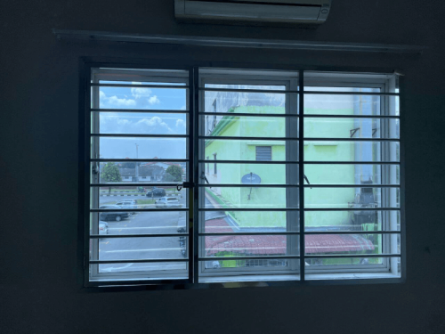 TINTED RUMAH BANGUNAN PEJABAT MUTIARA DAMANSARA 