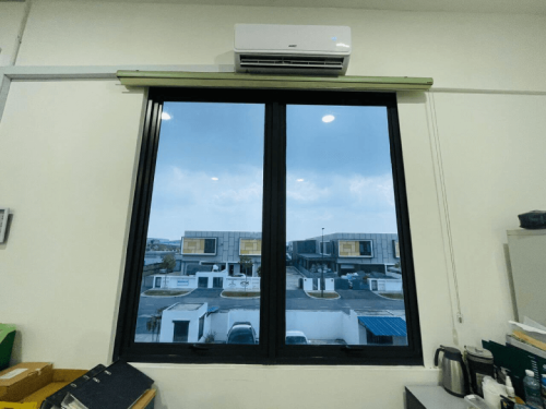 TINTED RUMAH BANGUNAN PEJABAT MUTIARA DAMANSARA 