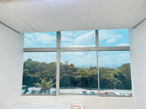 TINTED RUMAH BANGUNAN PEJABAT KUANG 