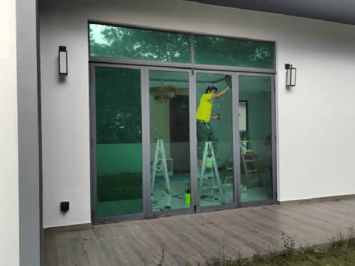 TINTED RUMAH BANGUNAN PEJABAT ARA DAMANSARA