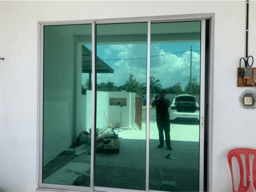 TINTED RUMAH BANGUNAN PEJABAT ARA DAMANSARA