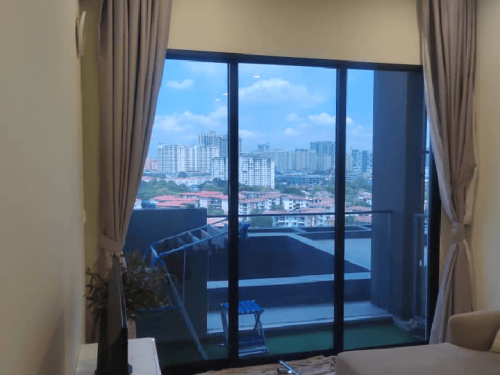 TINTED RUMAH BANGUNAN PEJABAT KOTA EMERALD 